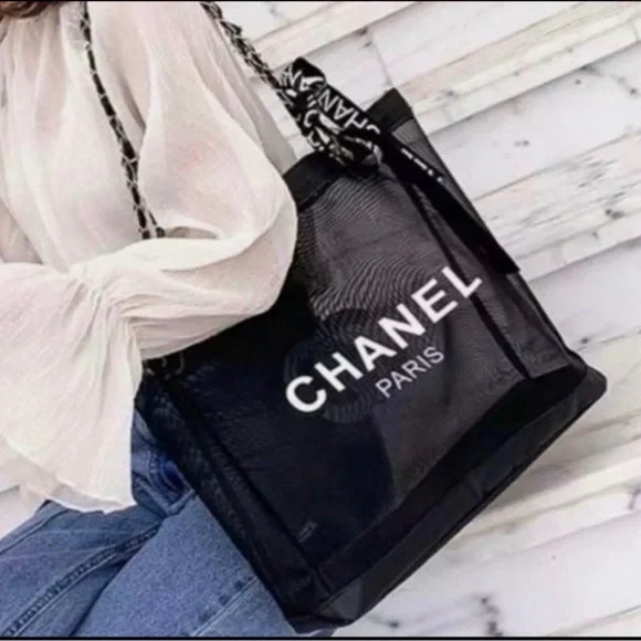 NWT Chanel Mesh Beach Tote Bag + Matching Pouch & Ribbon - Picture 1 of 3